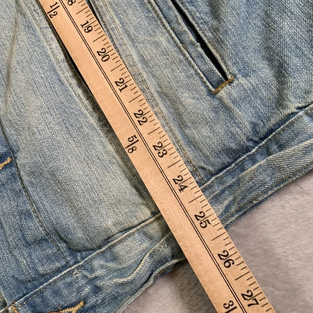Levis will well